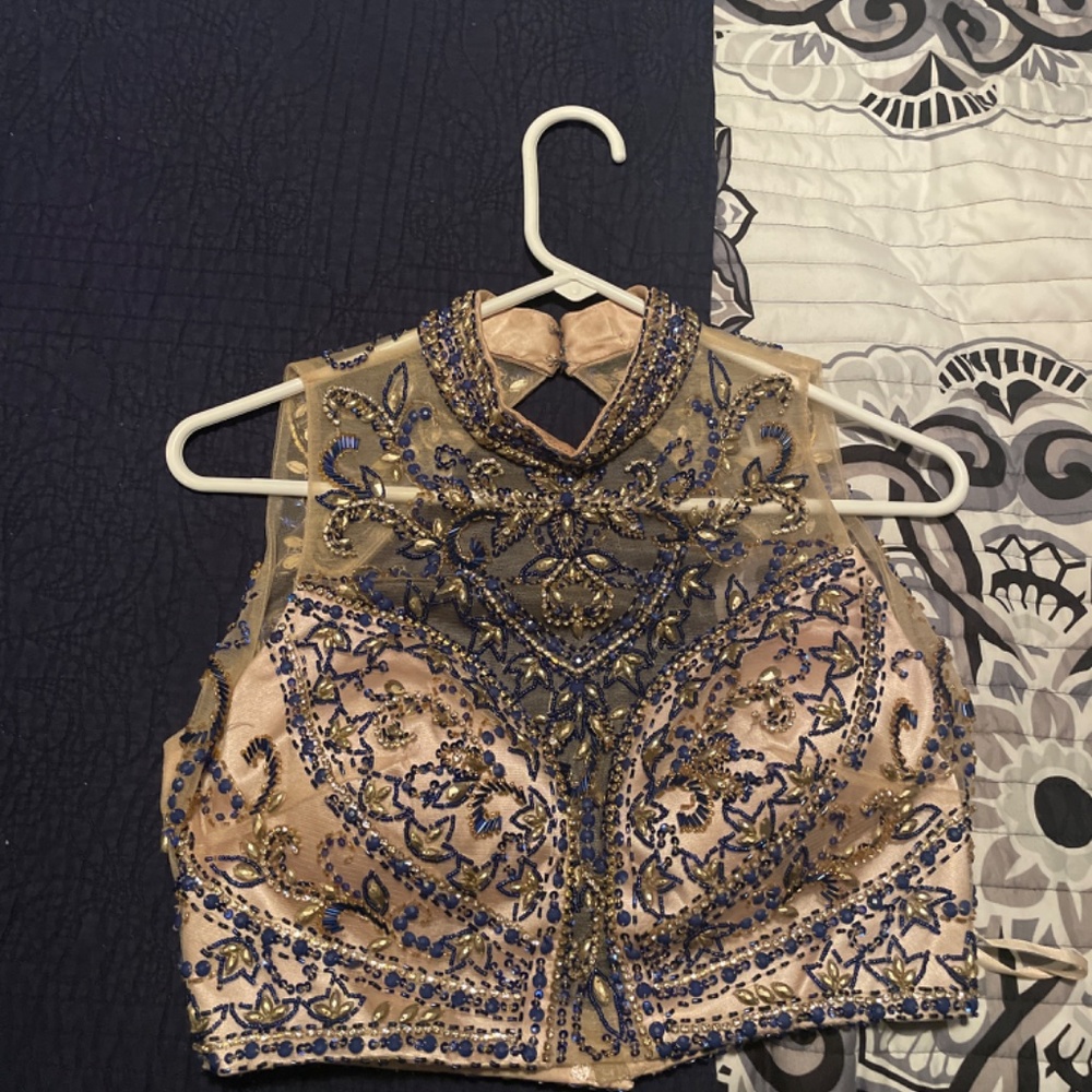 Prom dress - Picture 2 of 3